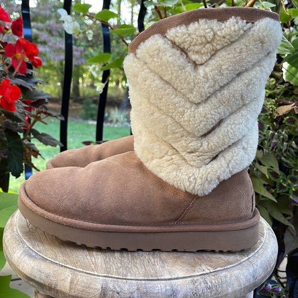 Ugg Suede Boots - Picture 2 of 10